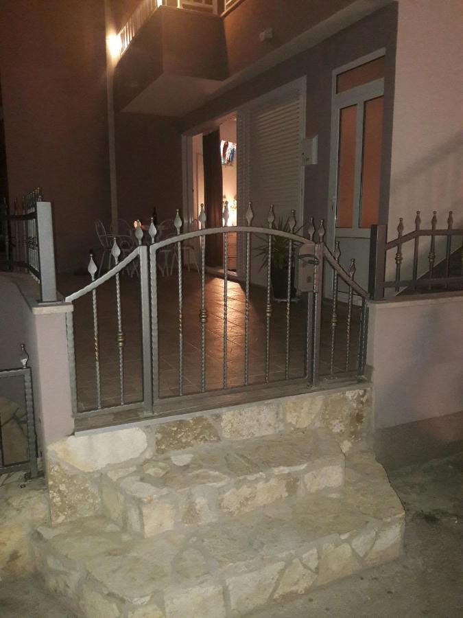 Nessa & Meli Apartment Makarska Exterior photo