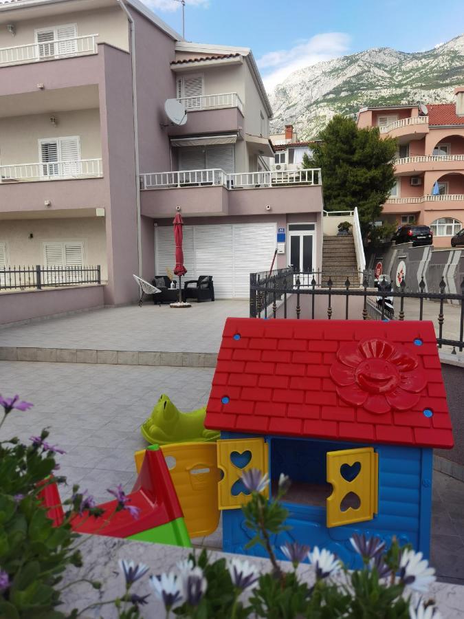 Nessa & Meli Apartment Makarska Exterior photo