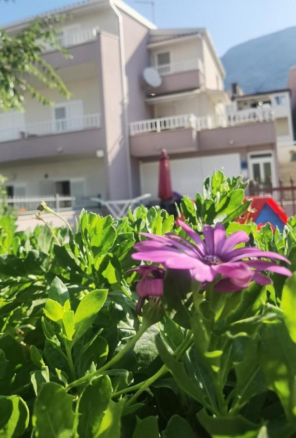 Nessa & Meli Apartment Makarska Exterior photo